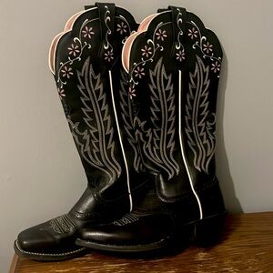 Black ariat leather boots  with pink and white flower detail, like new